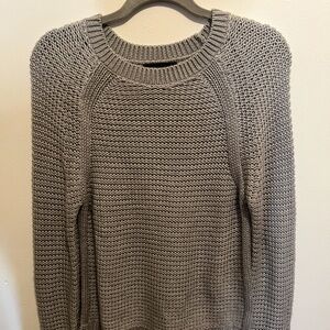 Gray Banana Republic Sweater ⛄️